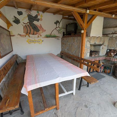 Marinovata Kashta Guest House Veliki Preslav Esterno foto