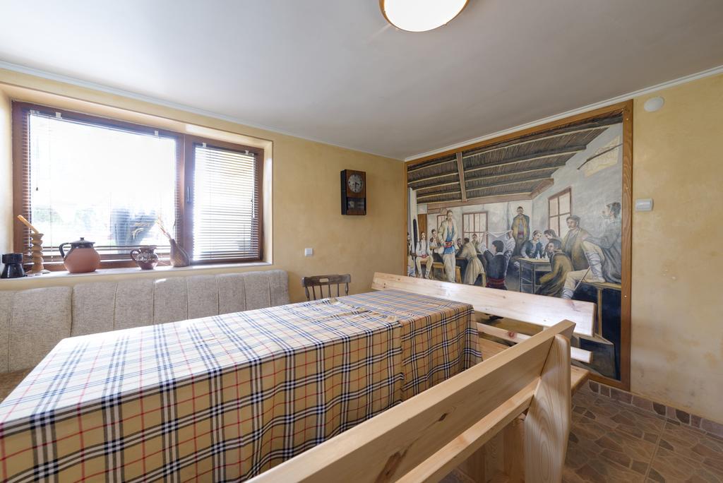 Marinovata Kashta Guest House Veliki Preslav Esterno foto