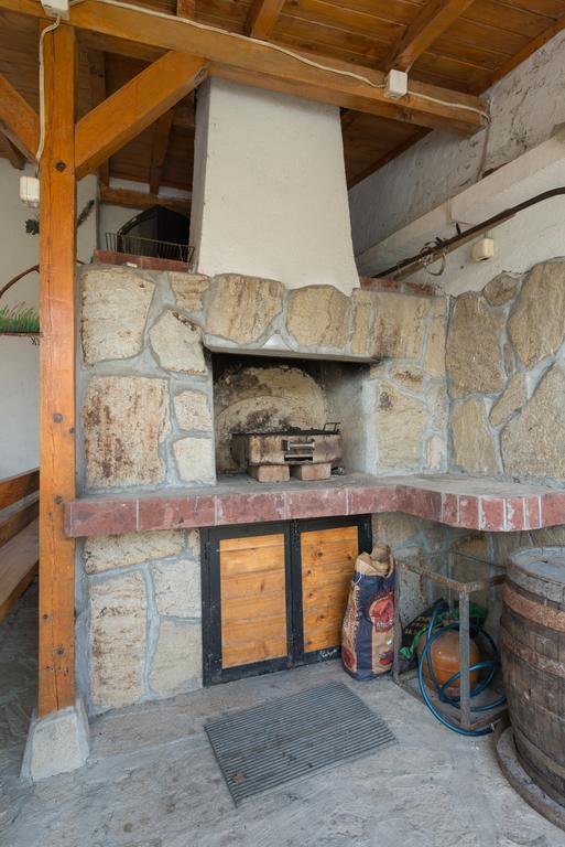 Marinovata Kashta Guest House Veliki Preslav Esterno foto