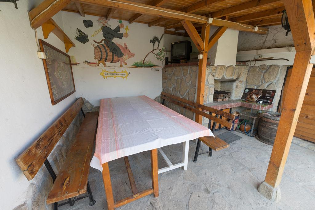 Marinovata Kashta Guest House Veliki Preslav Esterno foto