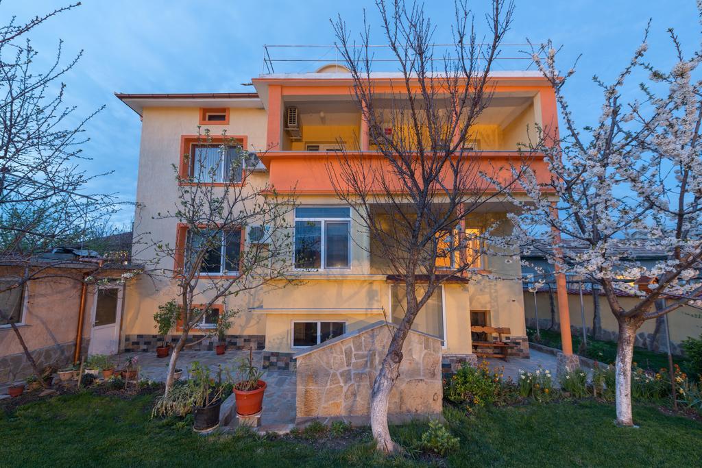 Marinovata Kashta Guest House Veliki Preslav Esterno foto