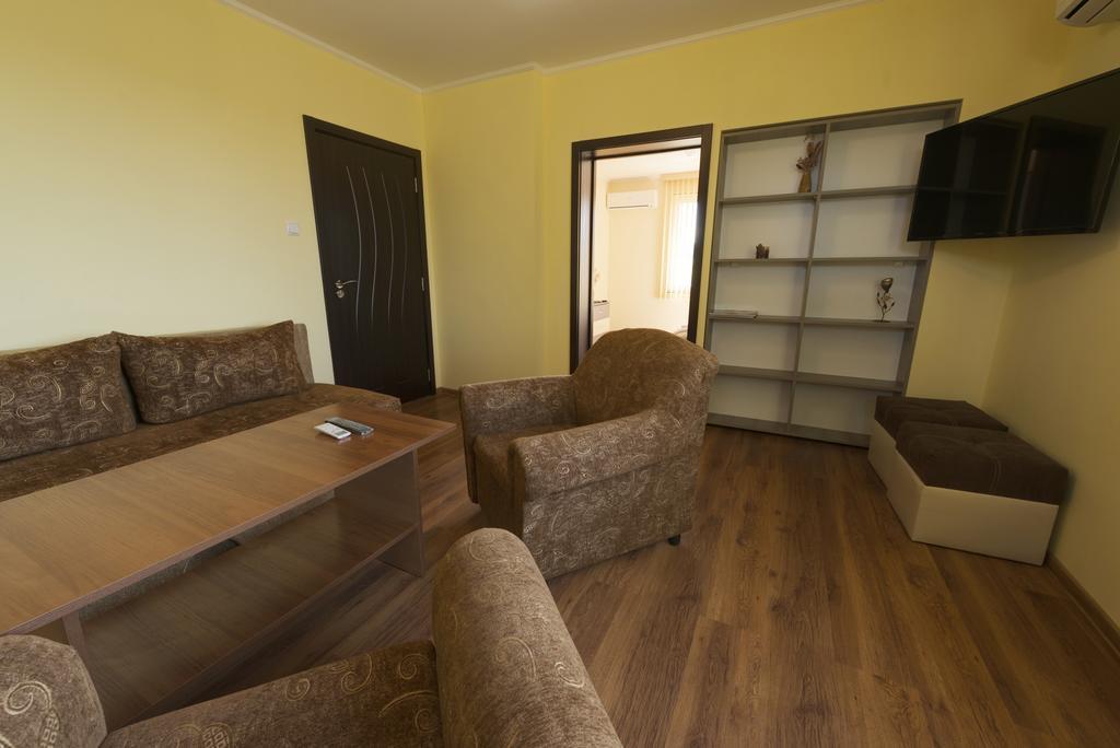 Marinovata Kashta Guest House Veliki Preslav Esterno foto